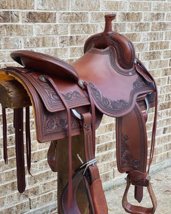 New custom Cowhorse saddle 16